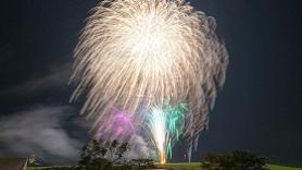 ヒゴタイ祭りの花火打ち上げの様子